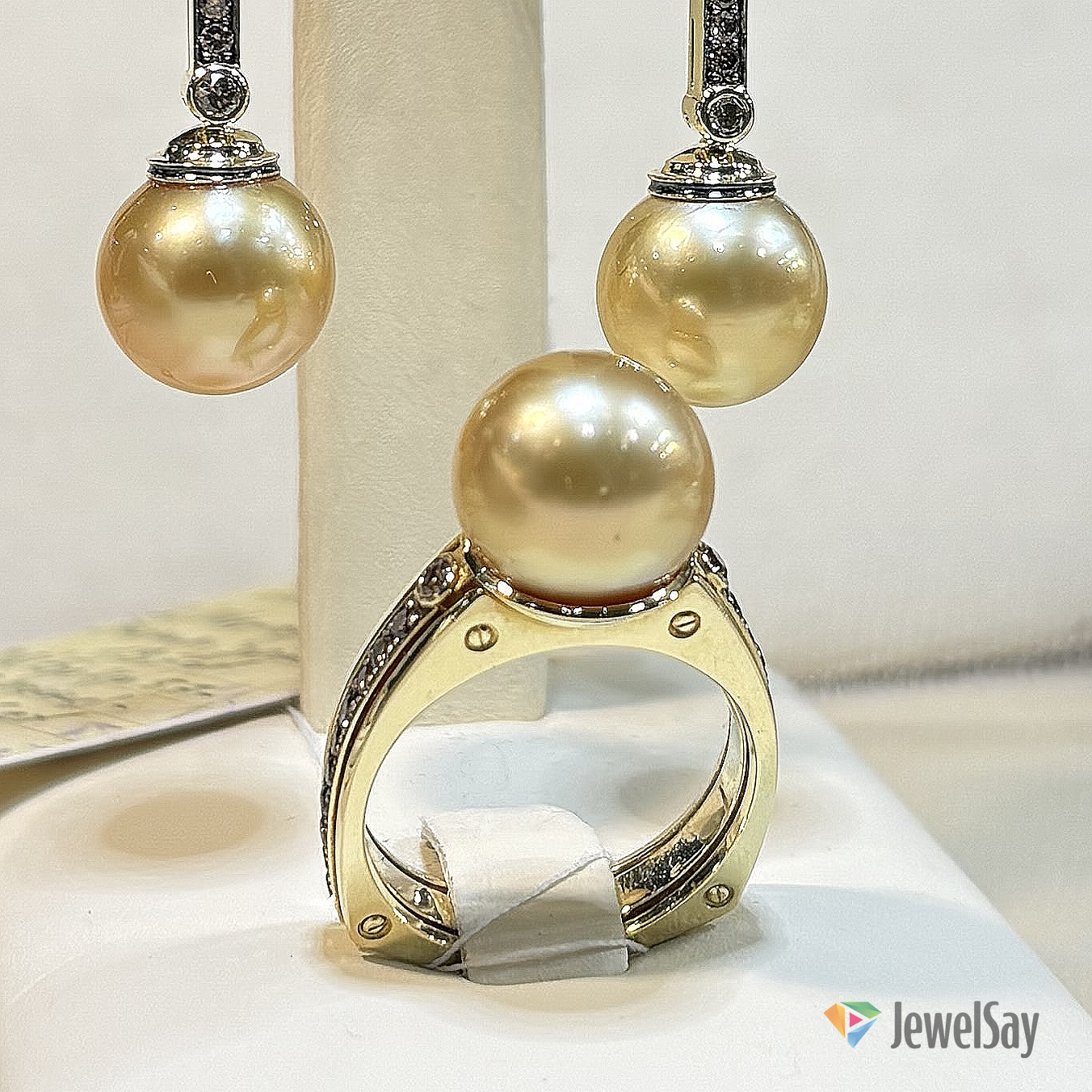 Преимущества колец из своего старого золота по индивидуальному заказу