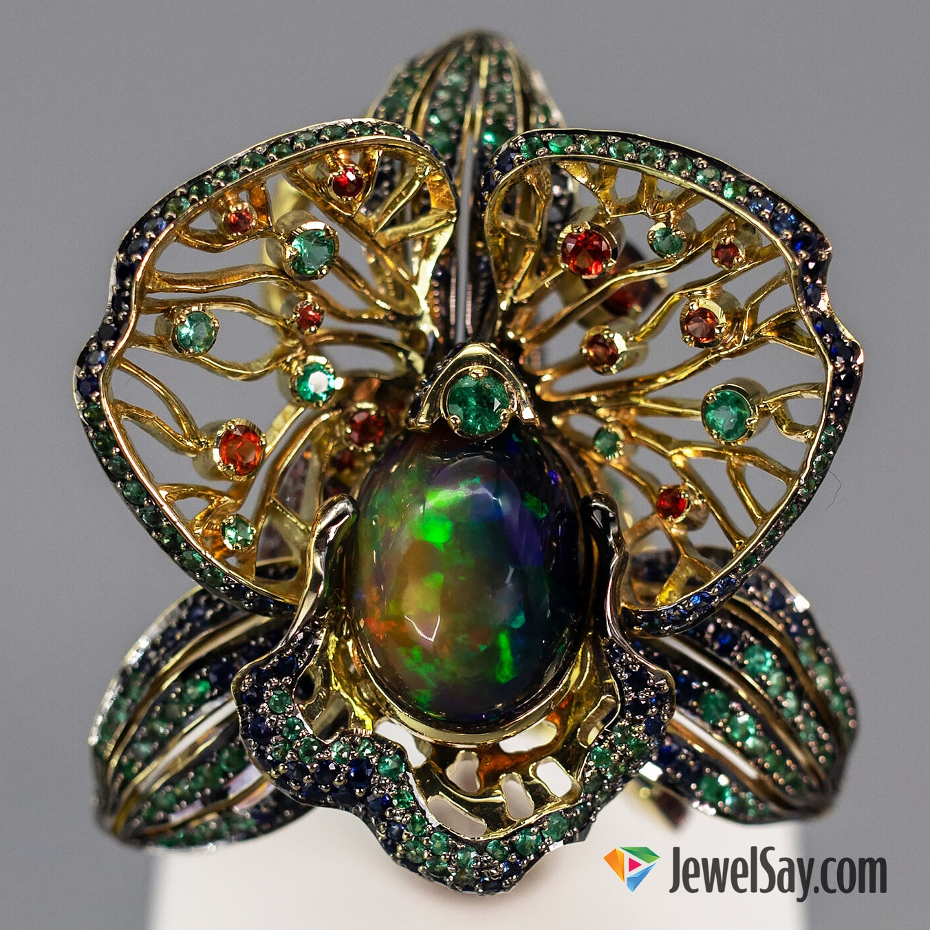 Почему стоит заказать изготовление эксклюзивных золотых украшений у ювелиров JewelSay