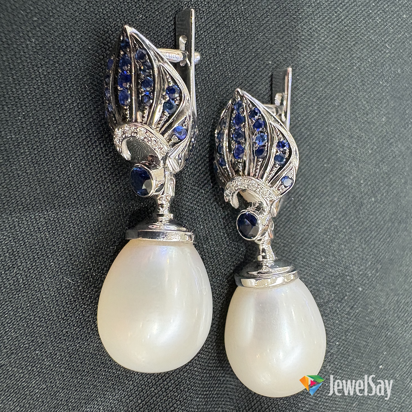 Комбинирование различных материалов позволяет создавать поистине уникальные шедевры, которые смогут удовлетворить даже самых требовательных клиентов Комбинирование различных материалов позволяет создавать поистине уникальные шедевры, которые смогут удовлетворить даже самых требовательных клиентов