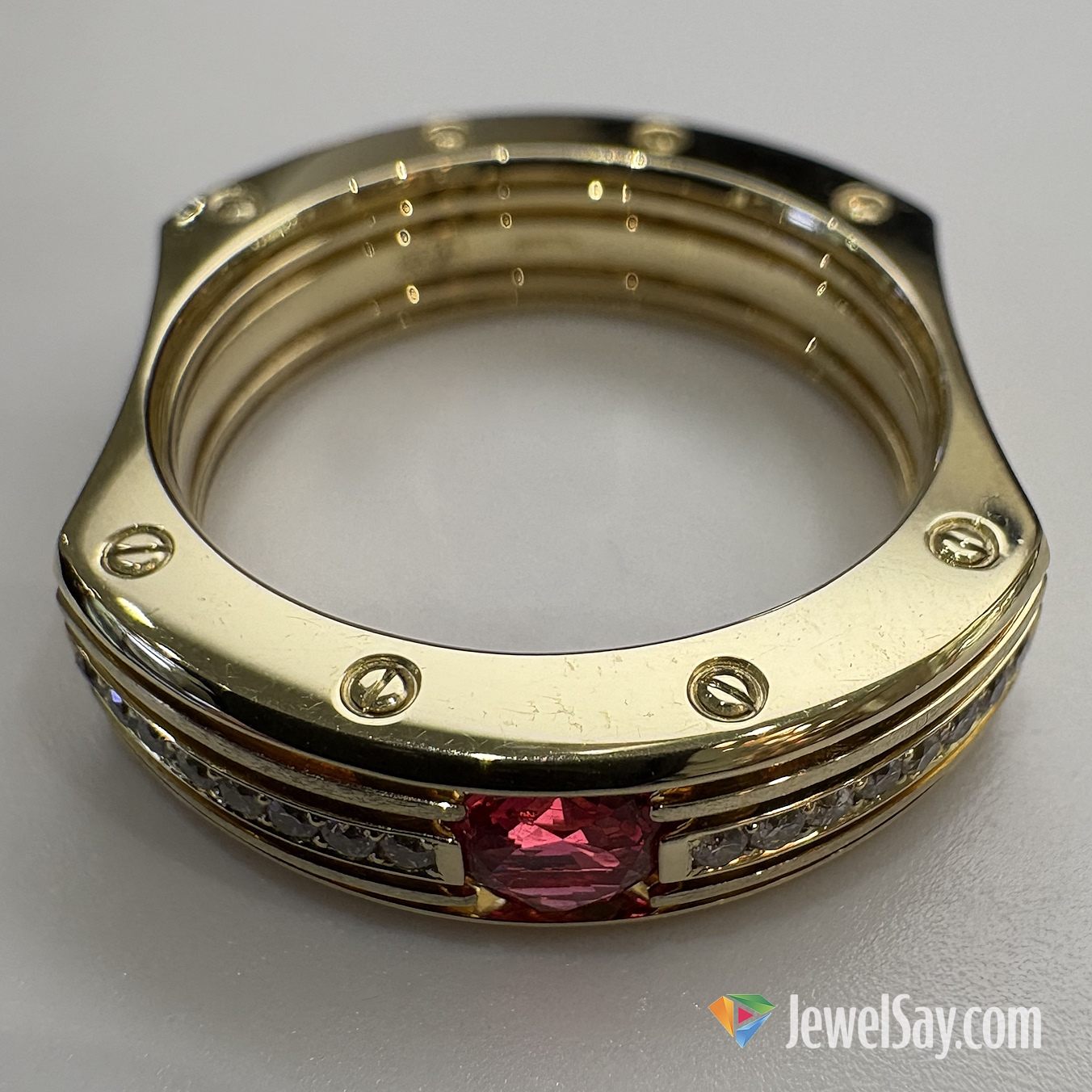 Комбинированные (модульные) кольца — отличный подарок, так как они ещё никого не оставили равнодушным и всегда вызывают истинный восторг